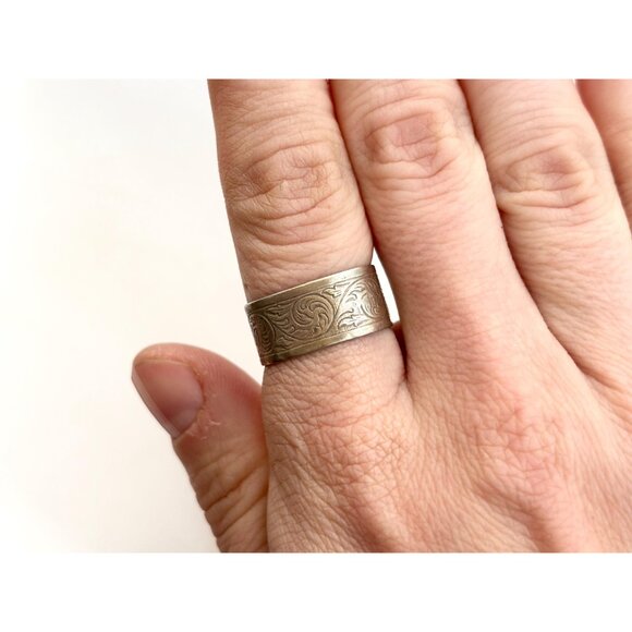 Floral Hand Carved Cigar Banded Shank 925 Sterling Silver Vintage Ring - sz 9 - Picture 10 of 11